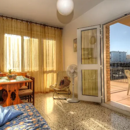 בית נופש Condominio Res. Palace ביביונה